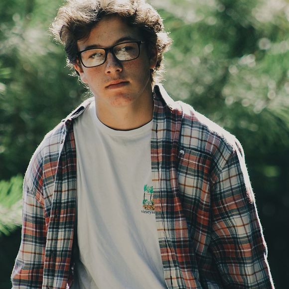 Meet your Posher, Thomas - Picture 1 of 1